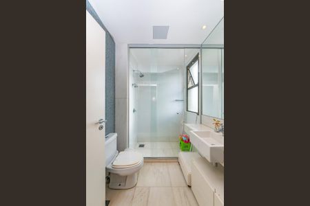 Apartamento à venda com 278m², 4 quartos e 4 vagas Apartamento à venda com 278m², 4 quartos e 4 vagasBanheiro da Suíte 4