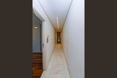 Apartamento à venda com 278m², 4 quartos e 4 vagas Apartamento à venda com 278m², 4 quartos e 4 vagasCorredor