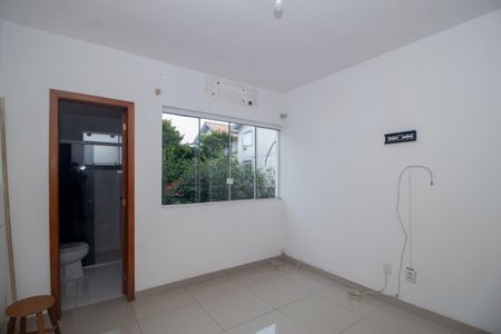 Casa à venda com 140m², 3 quartos e 2 vagasSuíte 3
