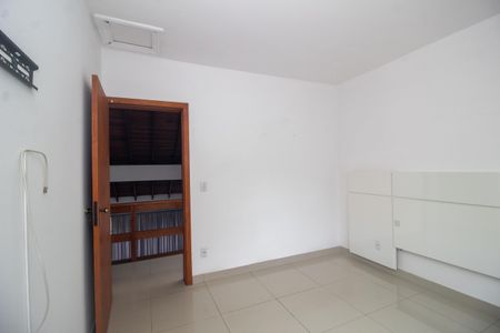 Casa à venda com 140m², 3 quartos e 2 vagasSuíte 3