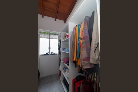 Casa à venda com 140m², 3 quartos e 2 vagasCloset da Suíte 1