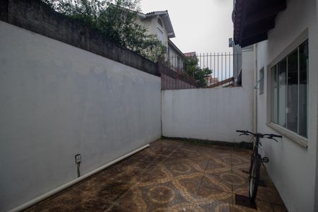 Casa à venda com 140m², 3 quartos e 2 vagasQuintal