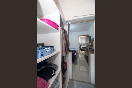 Casa à venda com 140m², 3 quartos e 2 vagasCloset da Suíte 1