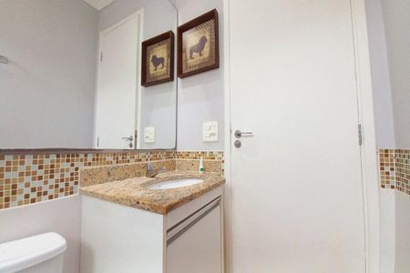 Apartamento à venda com 94m², 3 quartos e 2 vagas Apartamento à venda com 94m², 3 quartos e 2 vagasBanheiro da Suíte