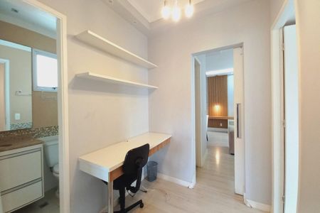 Apartamento à venda com 94m², 3 quartos e 2 vagas Apartamento à venda com 94m², 3 quartos e 2 vagasHall dos Quartos