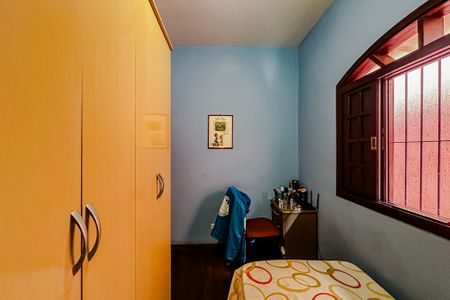 Casa à venda com 175m², 4 quartos e 2 vagasQuarto 1