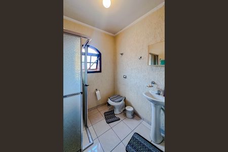 Casa à venda com 175m², 4 quartos e 2 vagasBanheiro da Suíte 2