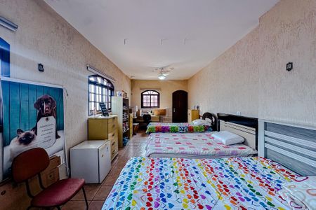 Casa à venda com 175m², 4 quartos e 2 vagasQuarto - Suíte 2