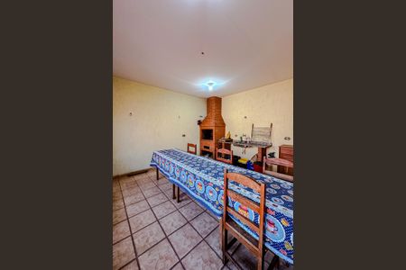 Casa à venda com 175m², 4 quartos e 2 vagasÁrea externa