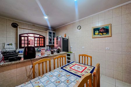 Casa à venda com 175m², 4 quartos e 2 vagasCozinha