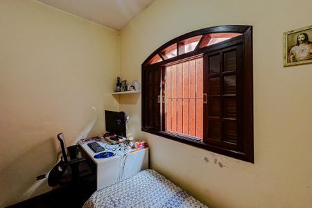 Casa à venda com 175m², 4 quartos e 2 vagasQuarto 2