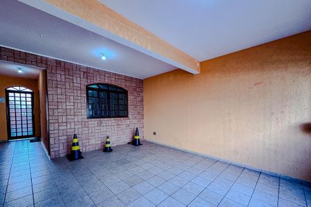 Casa à venda com 175m², 4 quartos e 2 vagasGaragem