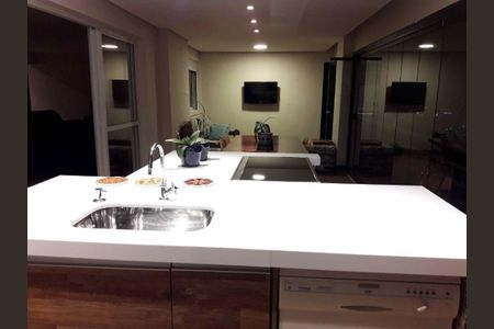 Apartamento à venda com 244m², 3 quartos e 4 vagas