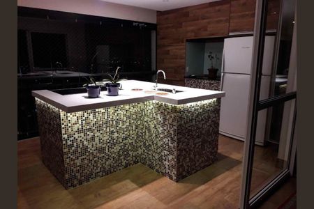 Apartamento à venda com 244m², 3 quartos e 4 vagas