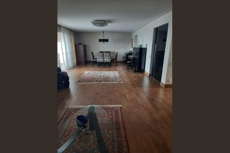 Apartamento à venda com 244m², 3 quartos e 4 vagas