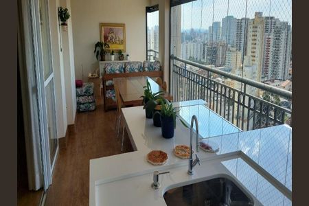 Apartamento à venda com 244m², 3 quartos e 4 vagas