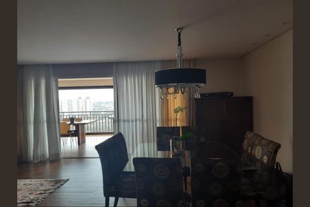 Apartamento à venda com 244m², 3 quartos e 4 vagas