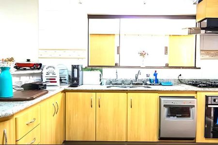 Casa à venda com 320m², 5 quartos e 7 vagas Casa à venda com 320m², 5 quartos e 7 vagasFoto 19