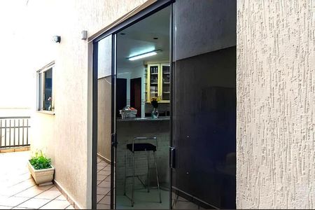 Casa à venda com 320m², 5 quartos e 7 vagas Casa à venda com 320m², 5 quartos e 7 vagasFoto 08