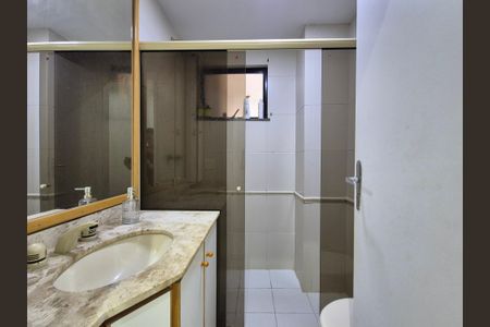 Apartamento à venda com 119m², 3 quartos e 2 vagas Apartamento à venda com 119m², 3 quartos e 2 vagasBanheiro