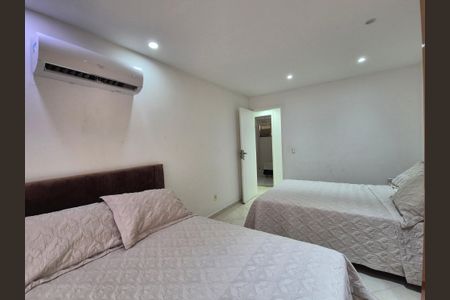 Apartamento à venda com 119m², 3 quartos e 2 vagas Apartamento à venda com 119m², 3 quartos e 2 vagasQuarto