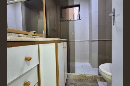 Apartamento à venda com 119m², 3 quartos e 2 vagas Apartamento à venda com 119m², 3 quartos e 2 vagasBanheiro