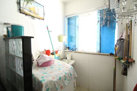 Casa à venda com 119m², 2 quartos e 1 vagaÁrea de serviço