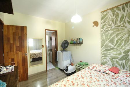 Casa à venda com 119m², 2 quartos e 1 vagaSuíte 