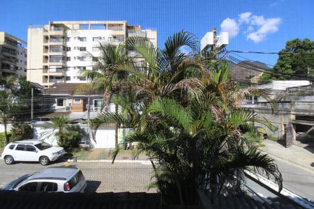 Casa à venda com 119m², 2 quartos e 1 vagaCloset - Vista