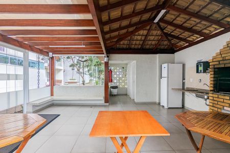 Apartamento à venda com 80m², 3 quartos e 2 vagas Apartamento à venda com 80m², 3 quartos e 2 vagasÁrea comum - Churrasqueira
