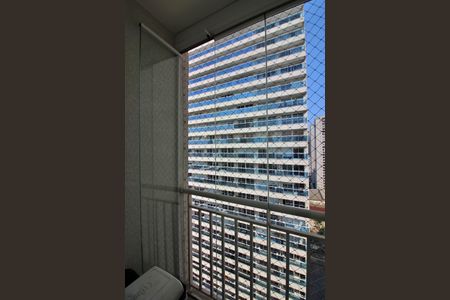 Apartamento à venda com 80m², 3 quartos e 2 vagasSuíte - sacada