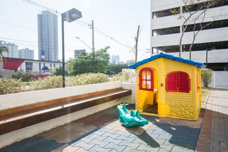 Apartamento à venda com 80m², 3 quartos e 2 vagas Apartamento à venda com 80m², 3 quartos e 2 vagasÁrea comum - Playground