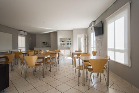 Apartamento à venda com 80m², 3 quartos e 2 vagas Apartamento à venda com 80m², 3 quartos e 2 vagasÁrea comum - Salão de festas