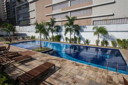 Apartamento à venda com 80m², 3 quartos e 2 vagas Apartamento à venda com 80m², 3 quartos e 2 vagasÁrea comum - Piscina
