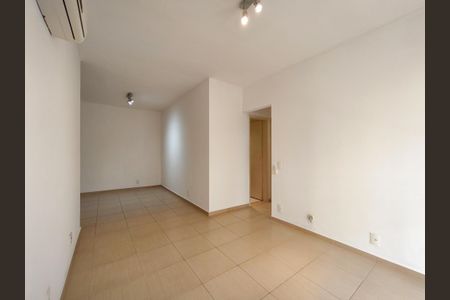 Apartamento à venda com 80m², 2 quartos e 1 vagaSala