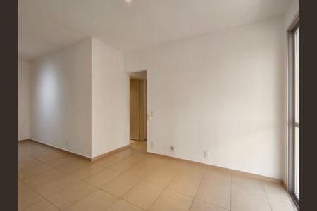 Apartamento à venda com 80m², 2 quartos e 1 vagaSala