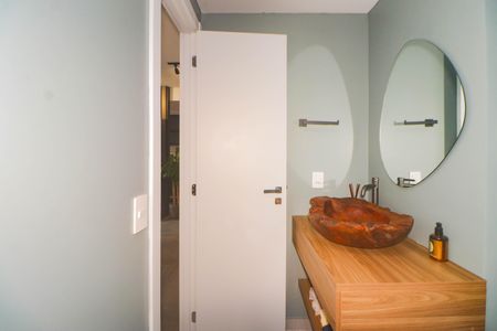 Apartamento à venda com 51m², 2 quartos e 1 vagaBanheiro Social