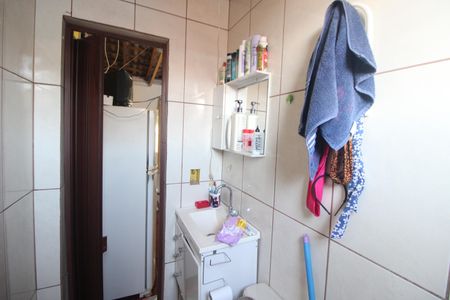 Casa à venda com 110m², 3 quartos e 1 vagaBanheiro 2