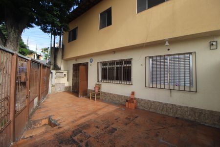 Casa à venda com 110m², 3 quartos e 1 vagaÁrea comum