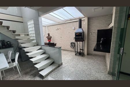Casa à venda com 250m², 3 quartos e 2 vagasEspaço Gourmet
