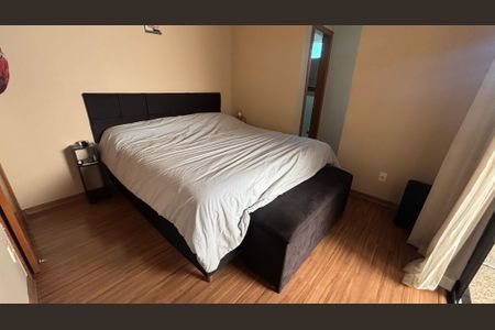 Casa à venda com 250m², 3 quartos e 2 vagasQuarto 1