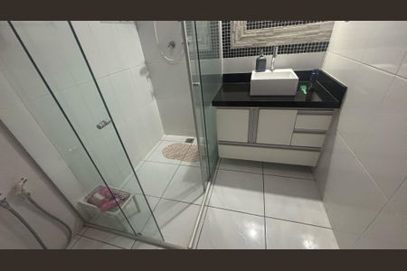 Casa à venda com 250m², 3 quartos e 2 vagasBanheiro 1