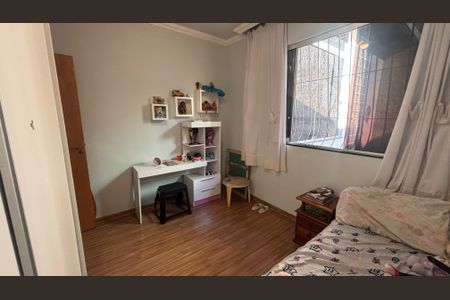 Casa à venda com 250m², 3 quartos e 2 vagasQuarto 2