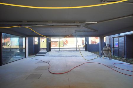 Apartamento à venda com 78m², 2 quartos e 1 vaga Apartamento à venda com 78m², 2 quartos e 1 vagaÁrea comum - Garagem