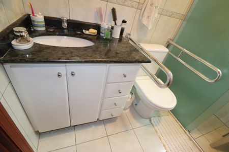 Casa à venda com 130m², 1 quarto e 3 vagasBanheiro