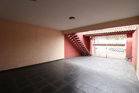 Casa à venda com 130m², 1 quarto e 3 vagasGaragem