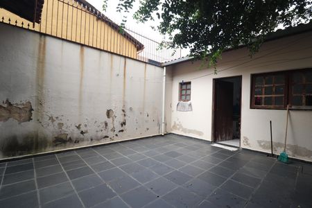 Casa à venda com 130m², 1 quarto e 3 vagasQuintal