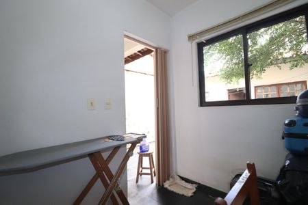 Casa à venda com 130m², 1 quarto e 3 vagasEdícula