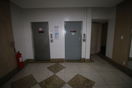 Apartamento à venda com 70m², 2 quartos e 1 vagaÁrea comum - Elevadores