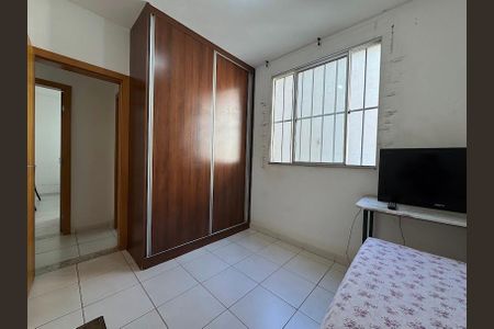 Apartamento à venda com 75m², 3 quartos e 2 vagasQuarto 2